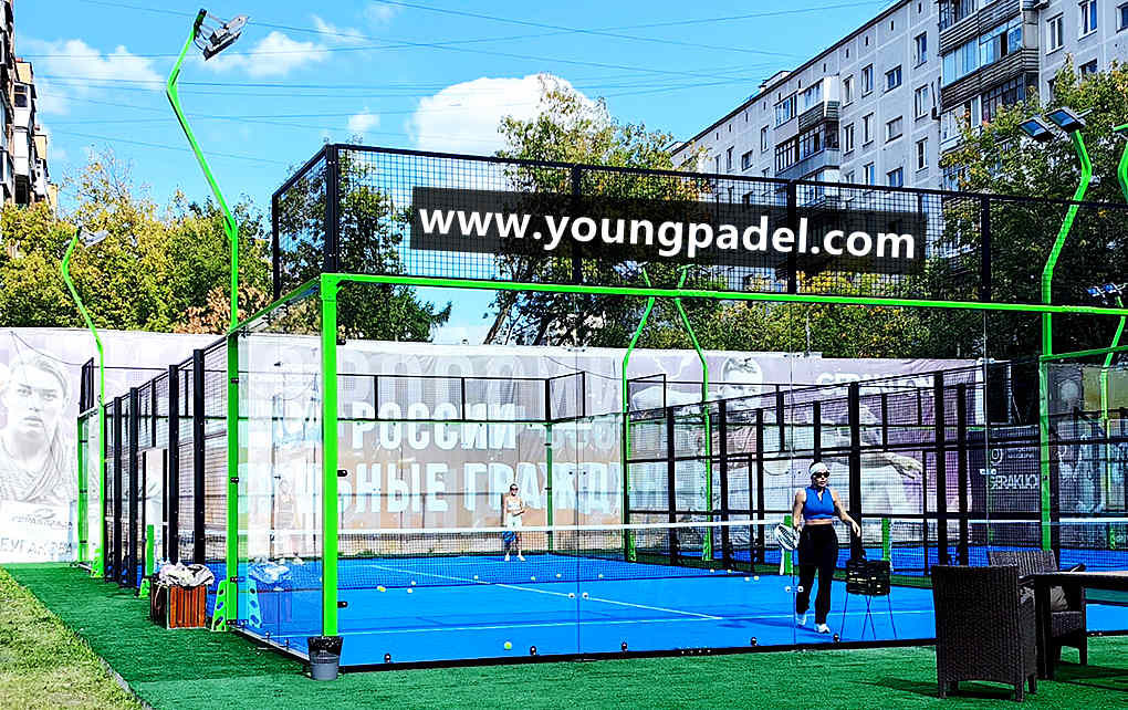 Pemuda Padel